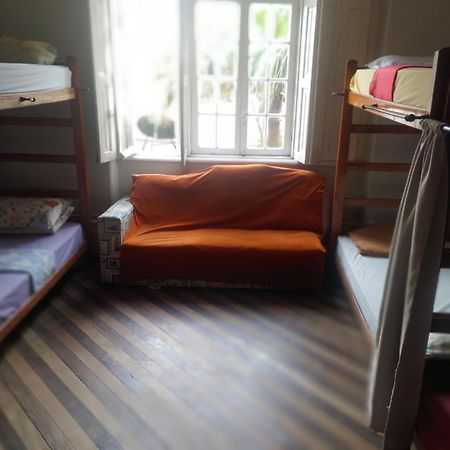 Vila Santa Eulalia Hostel ペロタス エクステリア 写真