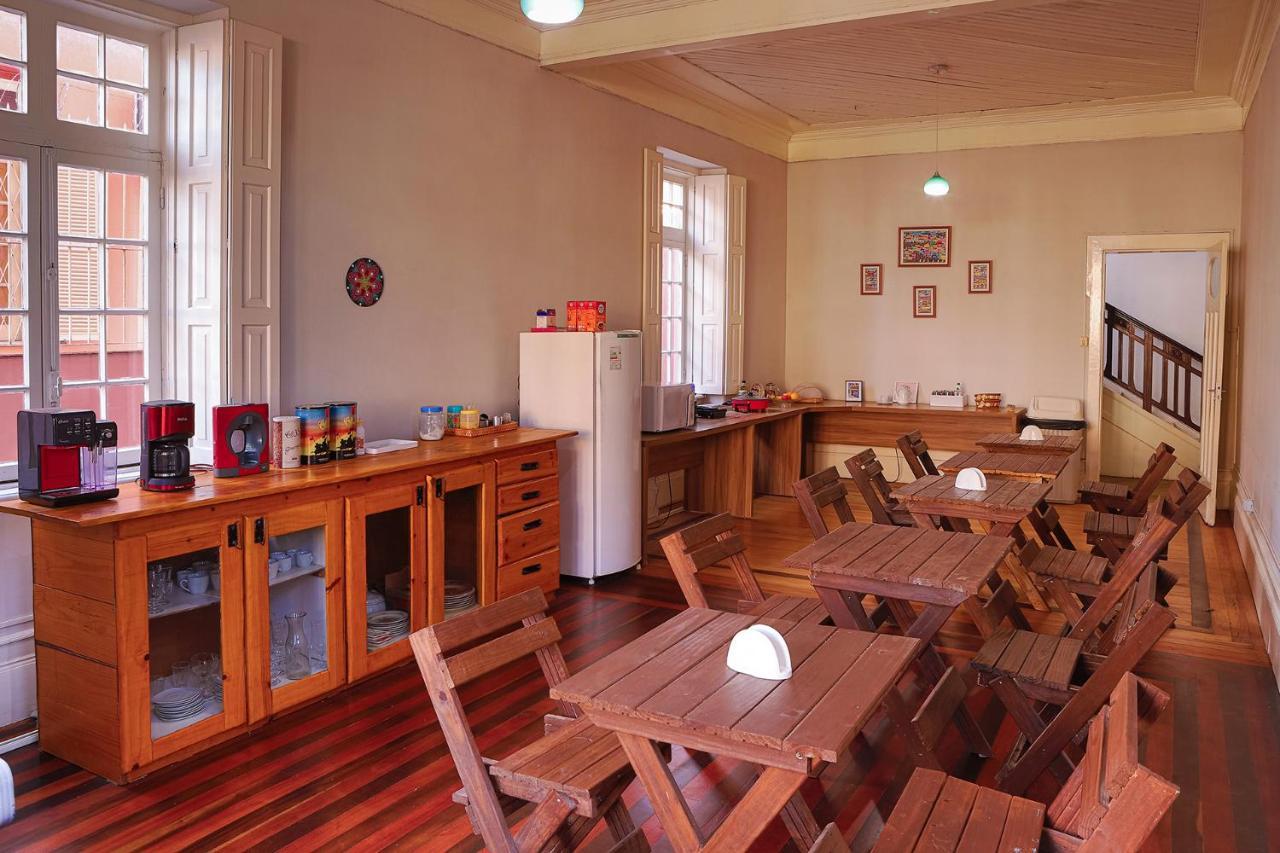 Vila Santa Eulalia Hostel ペロタス エクステリア 写真
