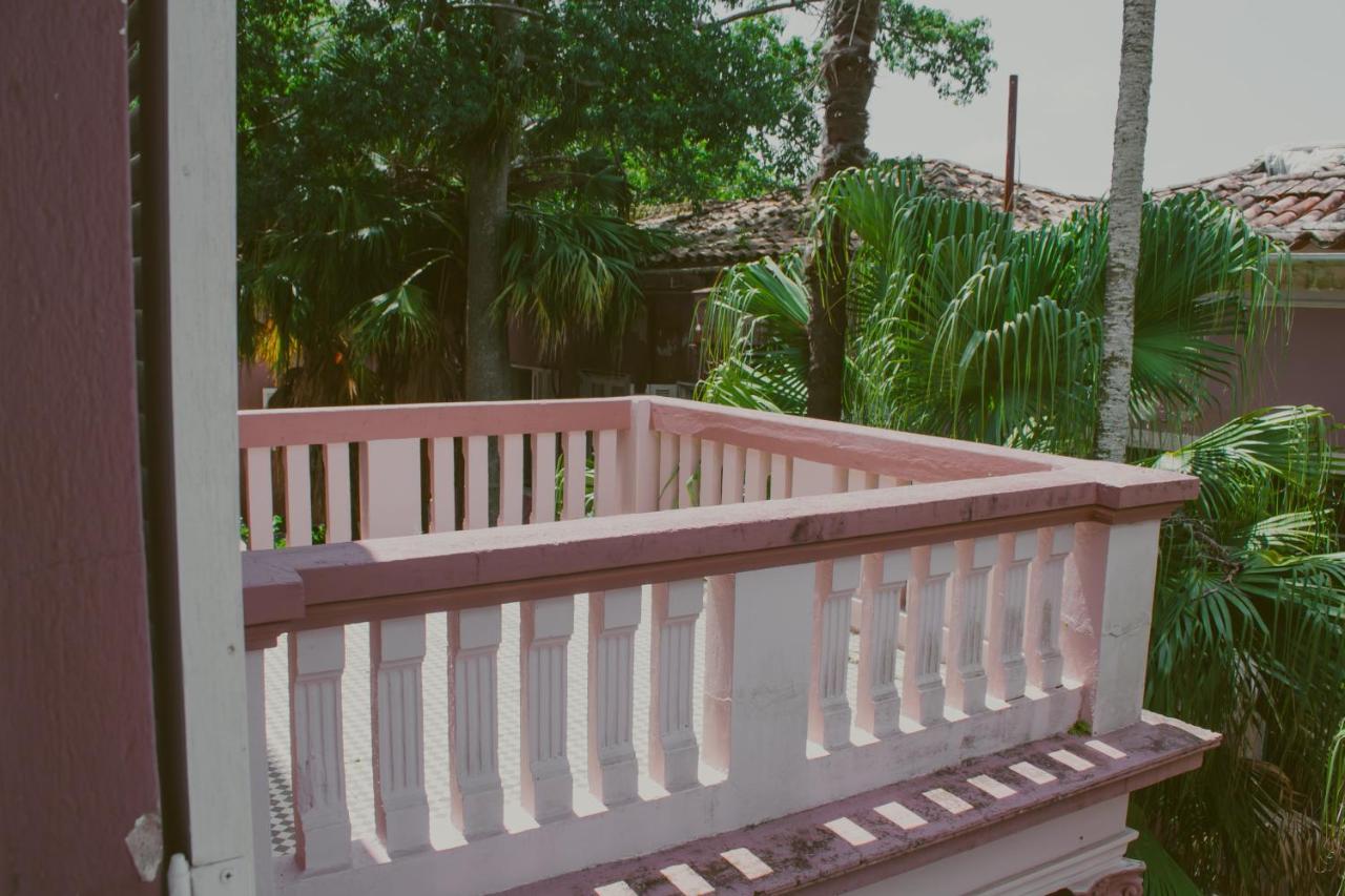 Vila Santa Eulalia Hostel ペロタス エクステリア 写真