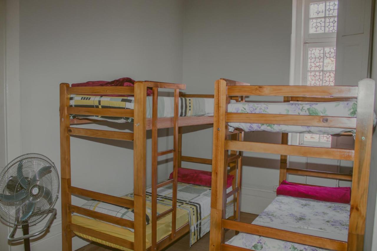 Vila Santa Eulalia Hostel ペロタス エクステリア 写真